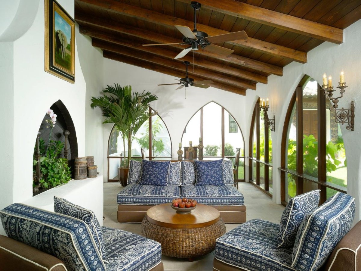 Вилла в испано-мавританском стиле